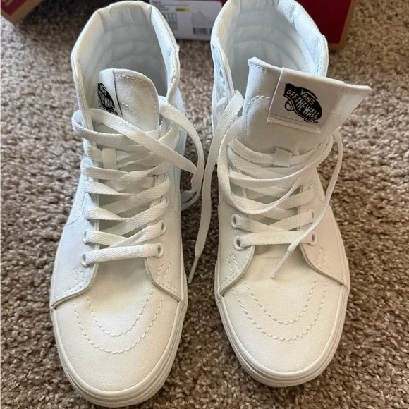 Vans True White High Top Sneakers with Box - Picture 3 of 5